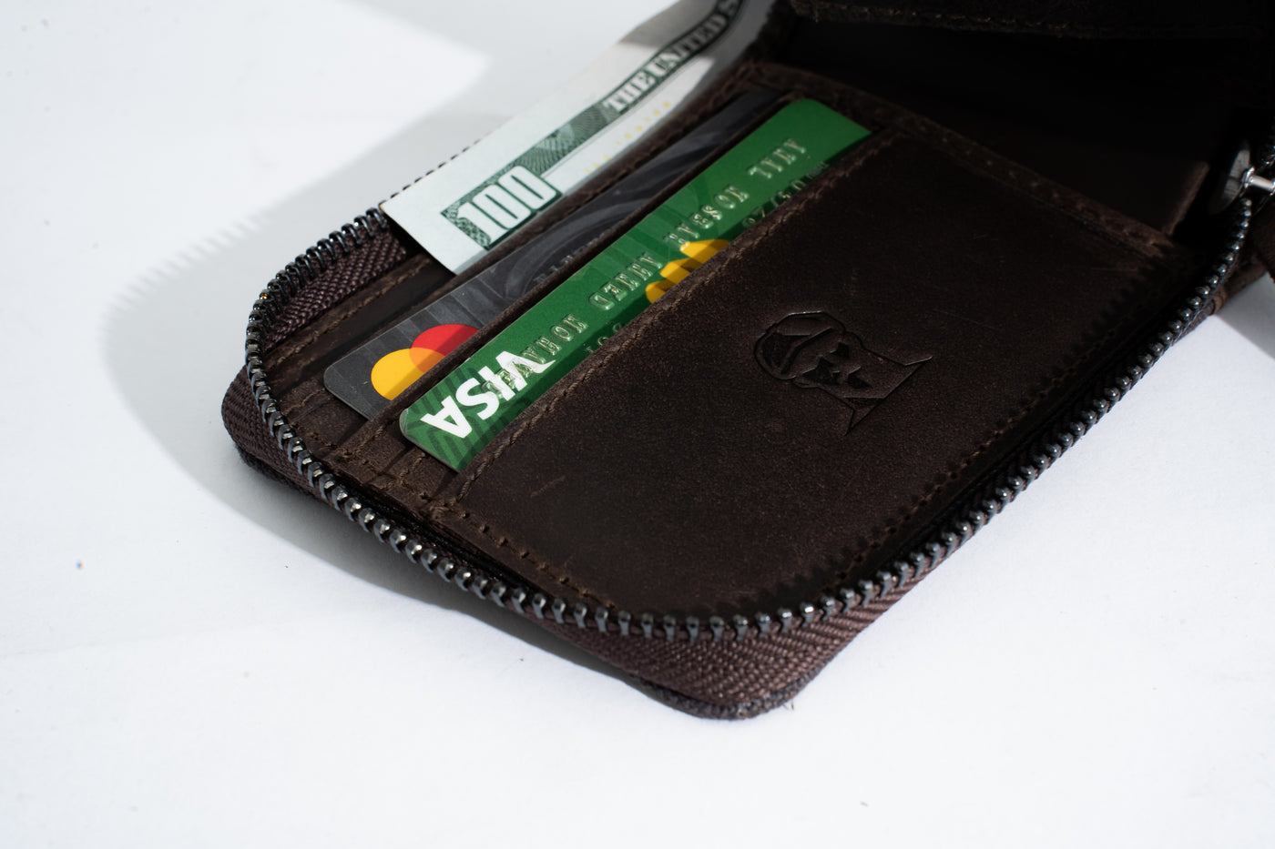 Joobran’s zipper-around wallet – Army