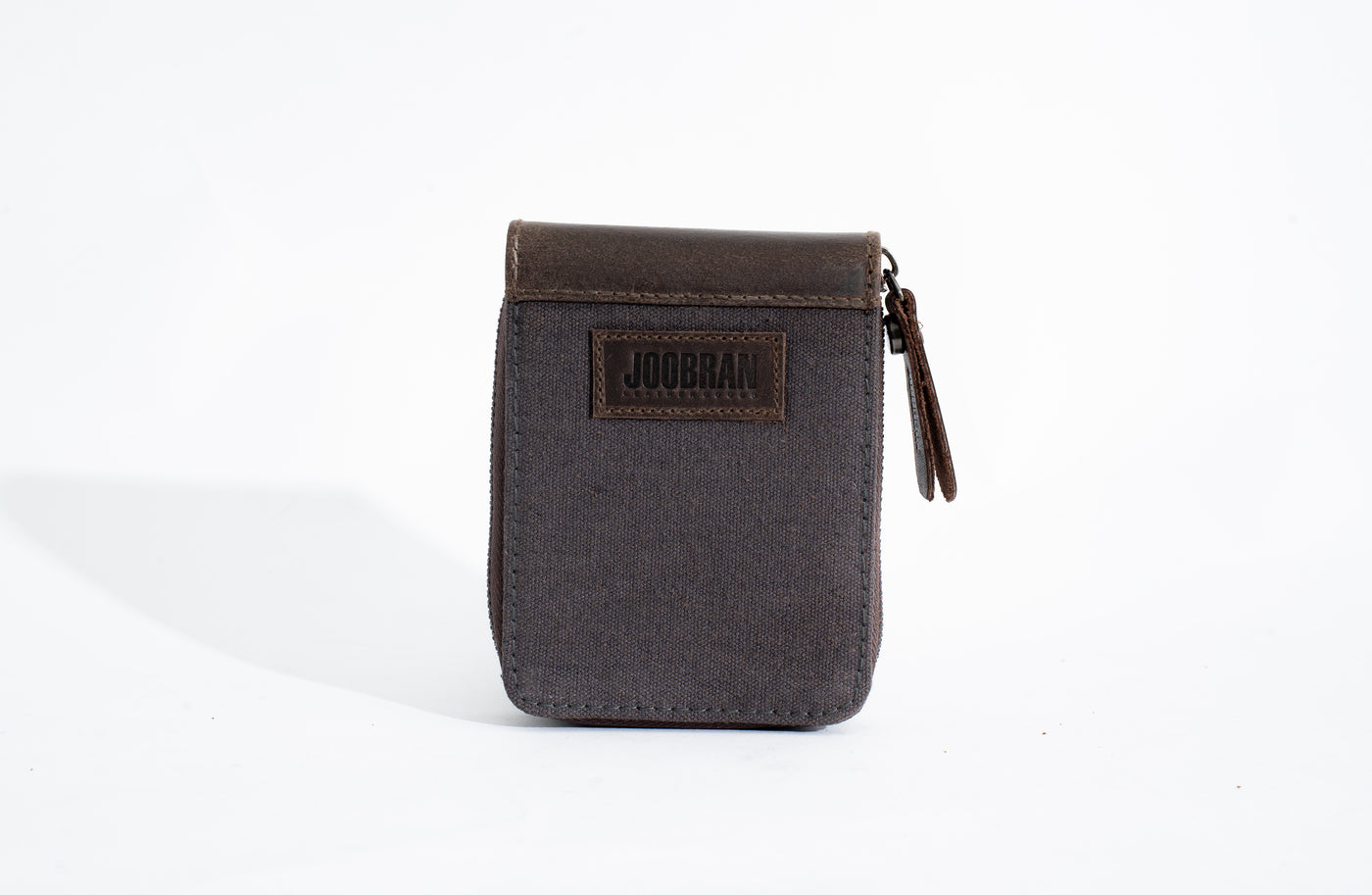 Joobran’s zipper-around wallet – Dark Grey