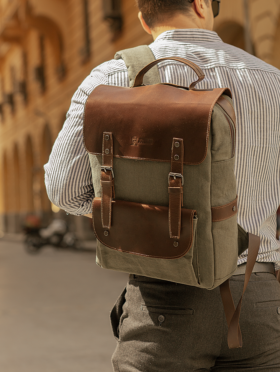 Daily Vintage Backpack  display picture 1