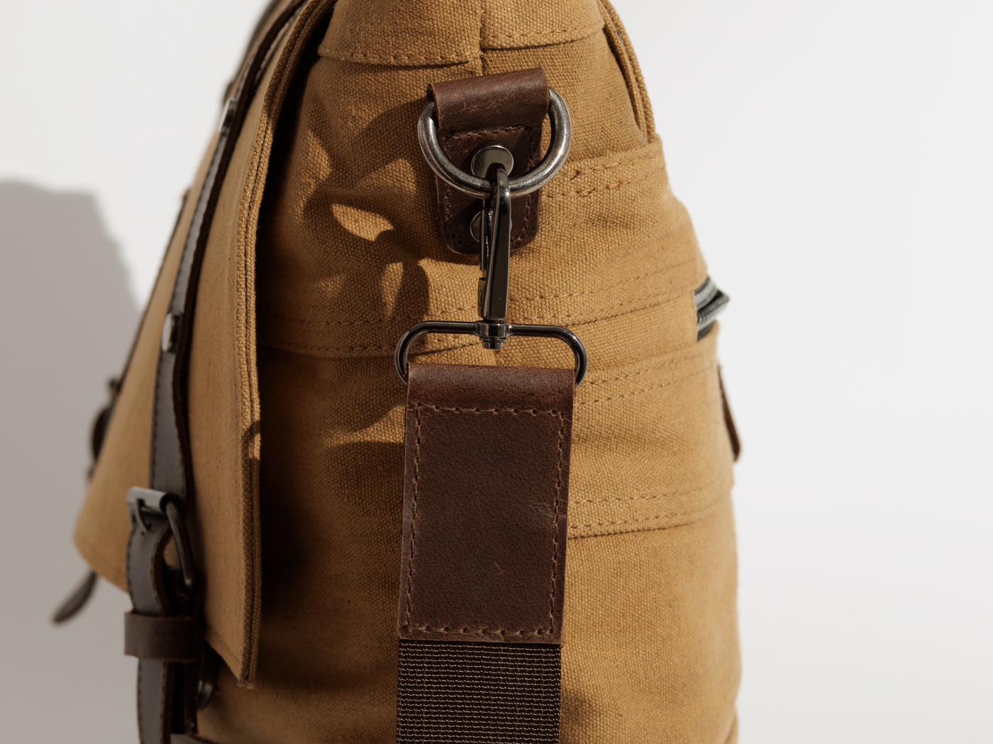 Work Satchel “ Messenger Bag “ – Tan