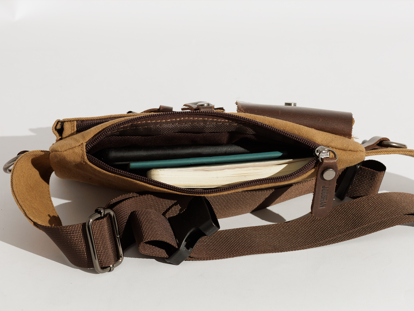 Vintage Waist Bag “ Fanny Pack “ – Tan