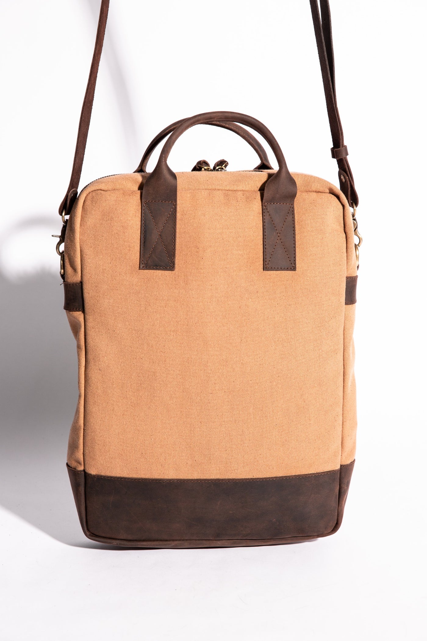 Ola Messenger Bag - Tan