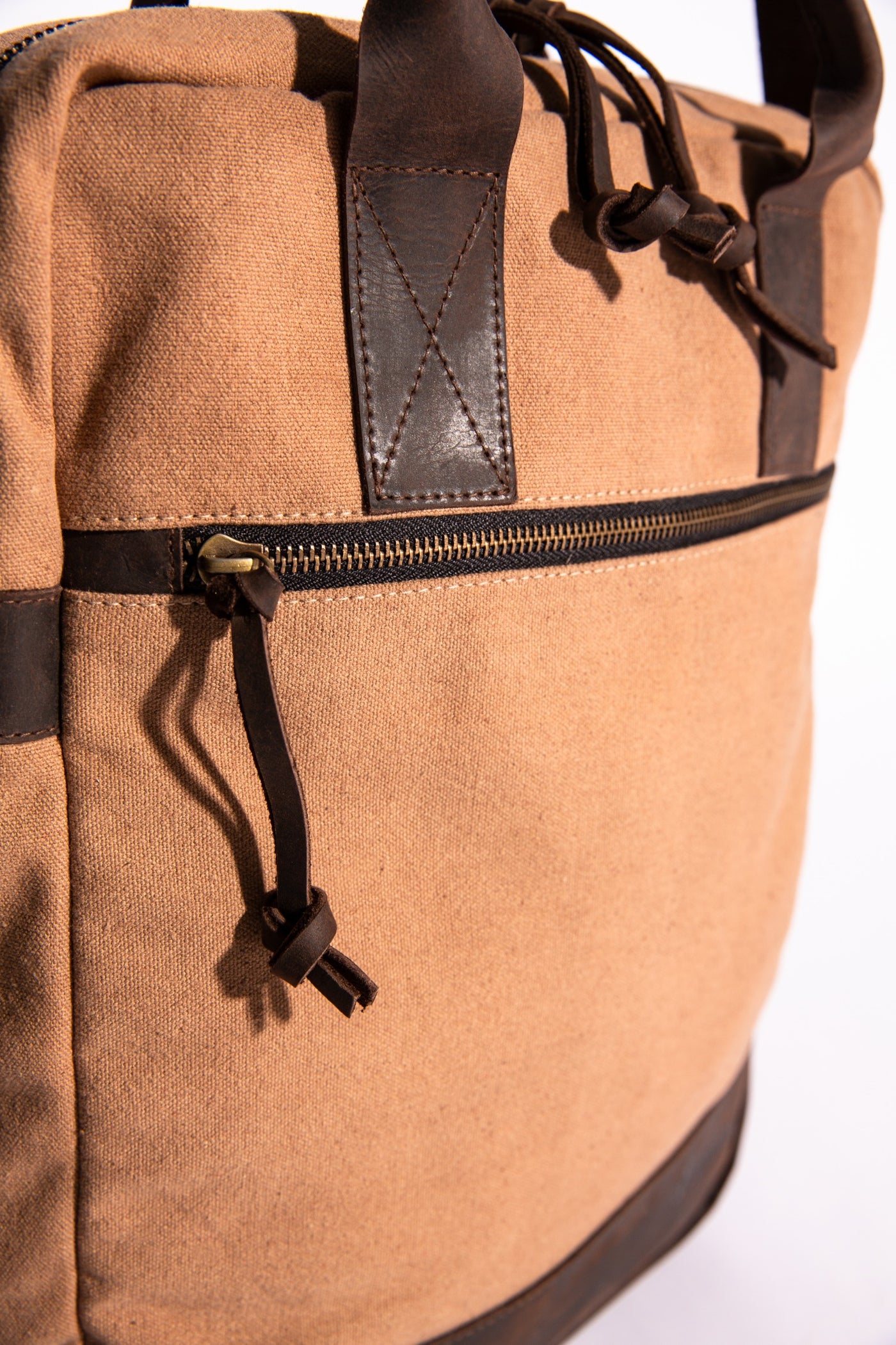 Ola Messenger Bag - Tan