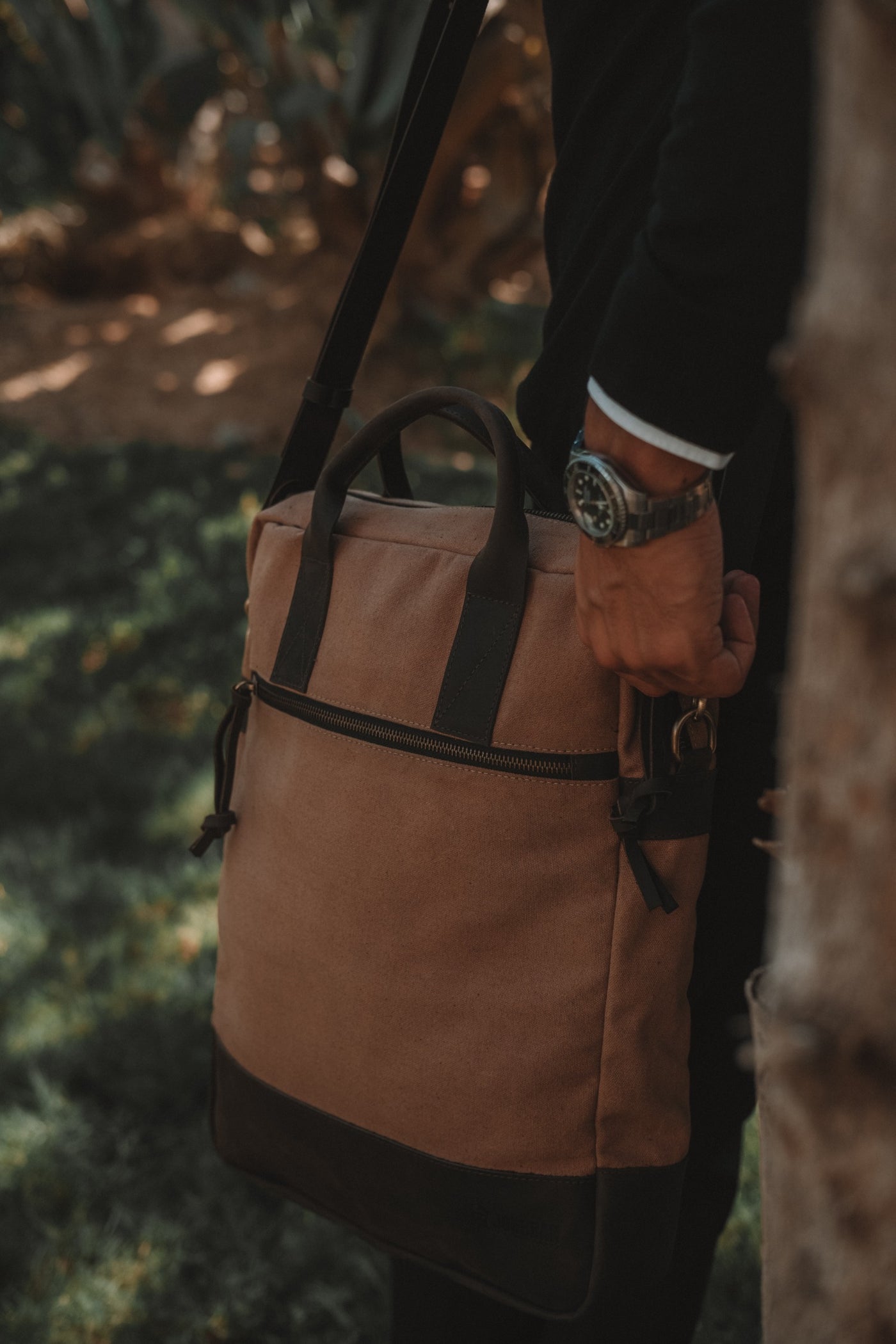 Ola Messenger Bag - Tan