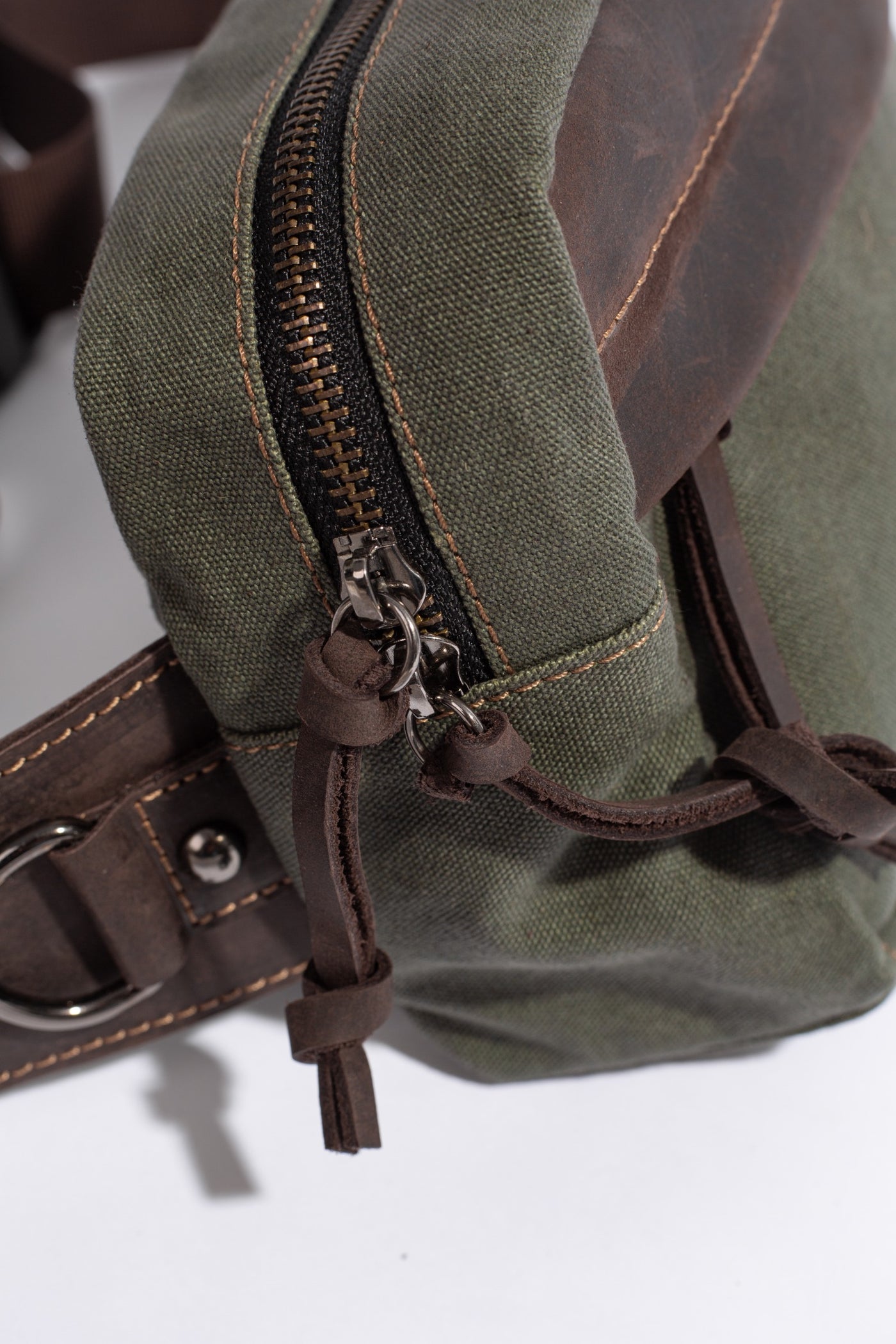 Chester Fanny Bag ''100% Cotton canvas & Cow leather'' - Army
