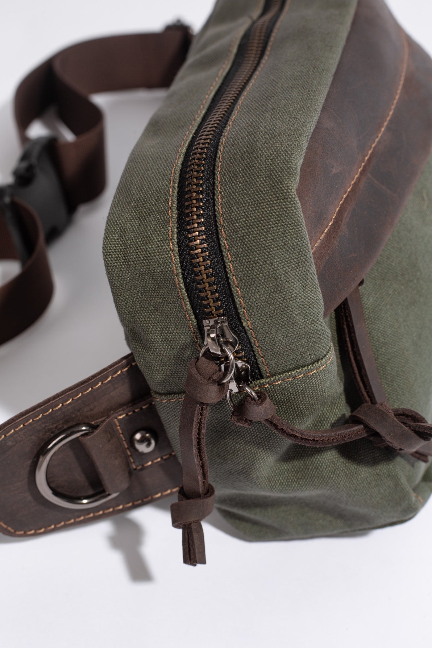 Chester Fanny Bag ''100% Cotton canvas & Cow leather'' - Army