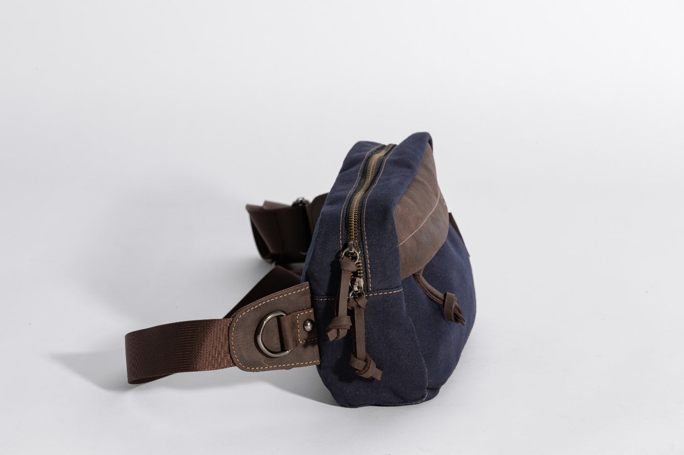 Chester Fanny Bag ''100% Cotton canvas & Cow leather'' - Navy Blue