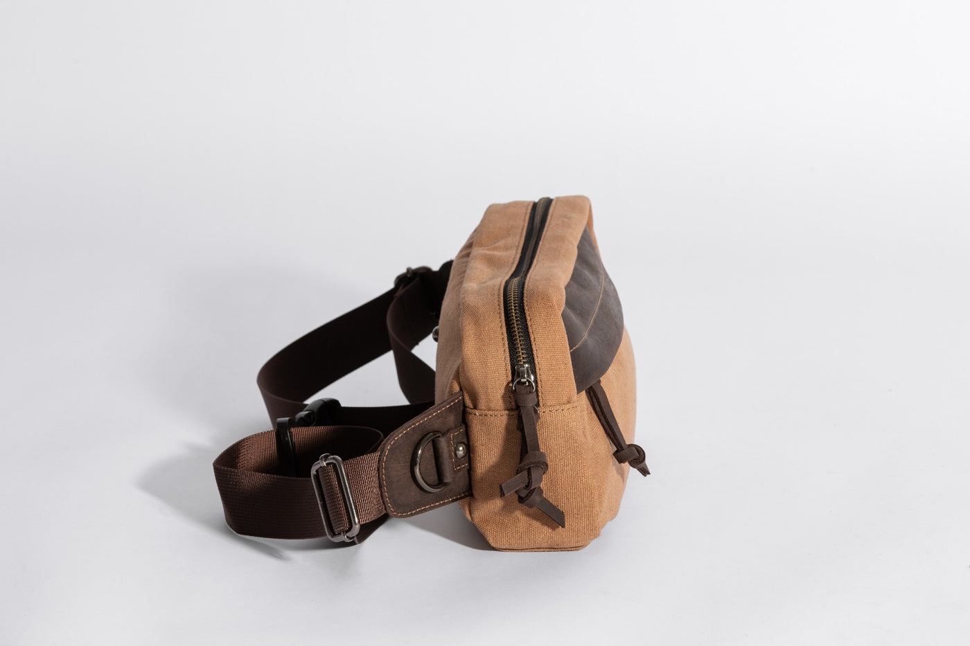 Chester Fanny Bag ''100% Cotton canvas & Cow leather'' - Tan