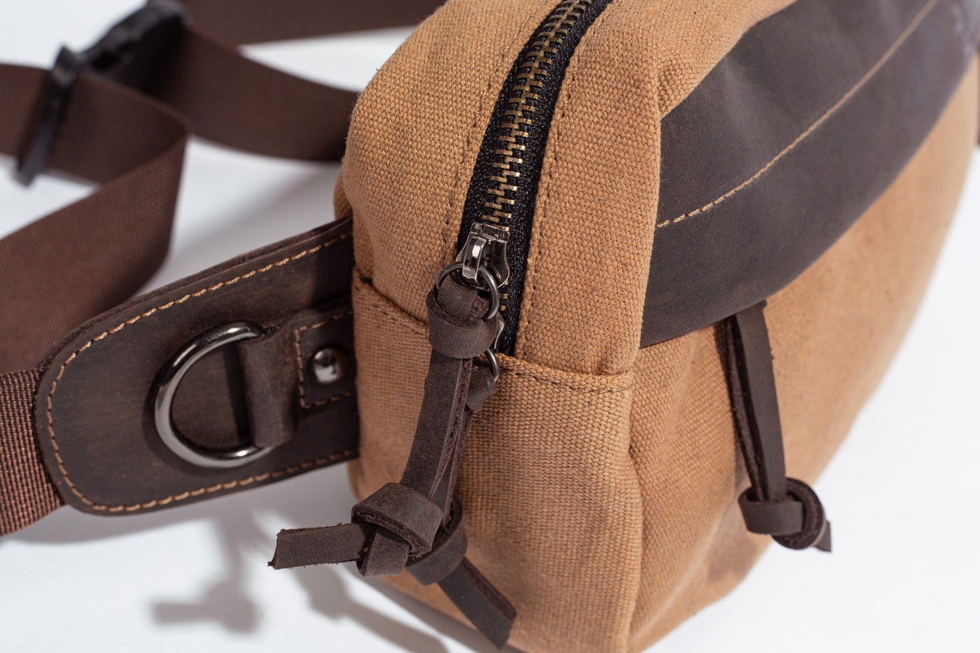 Chester Fanny Bag ''100% Cotton canvas & Cow leather'' - Tan