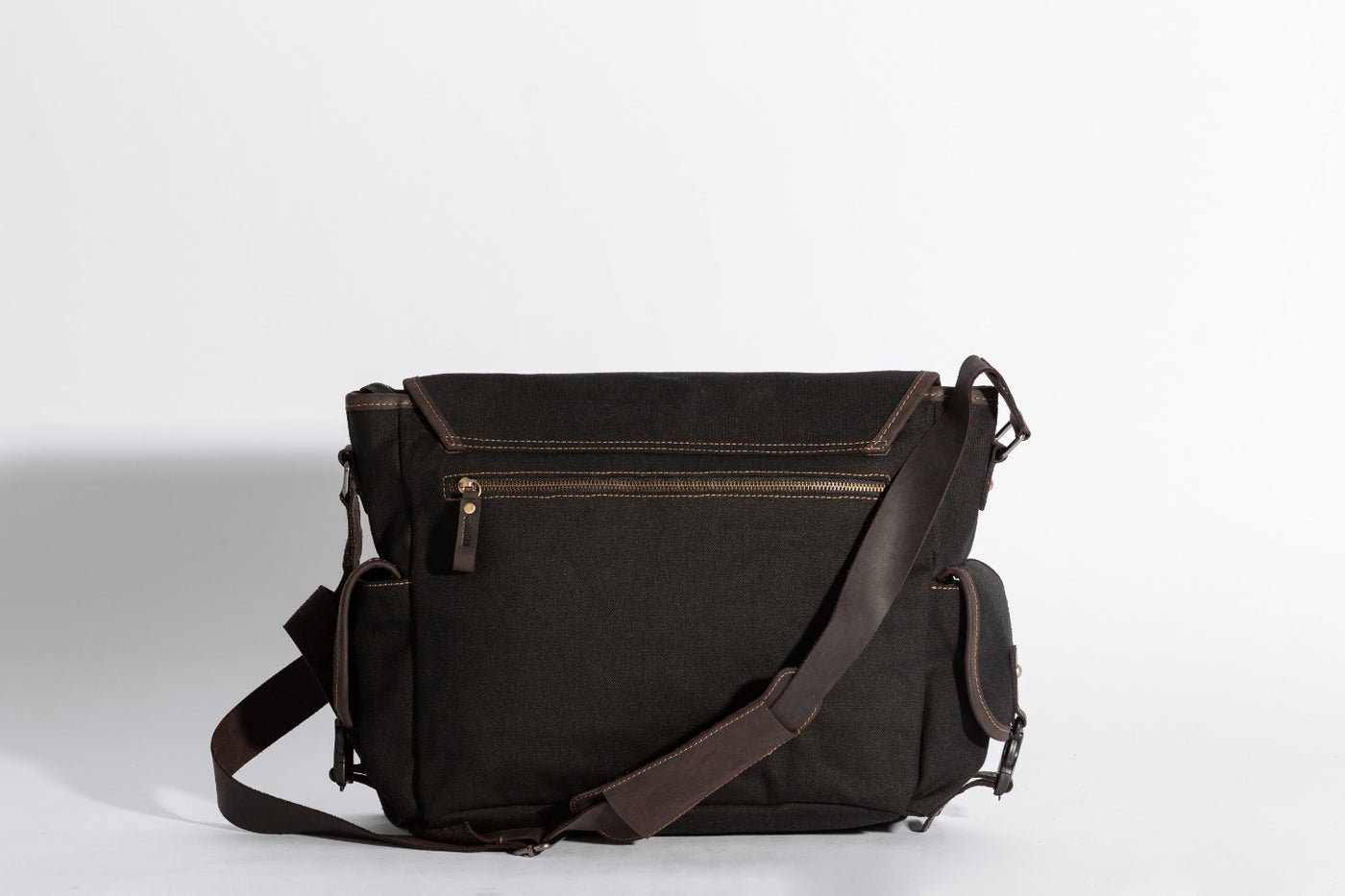 Marlow Messenger Bag ''100% Cotton canvas & Cow leather'' - Black
