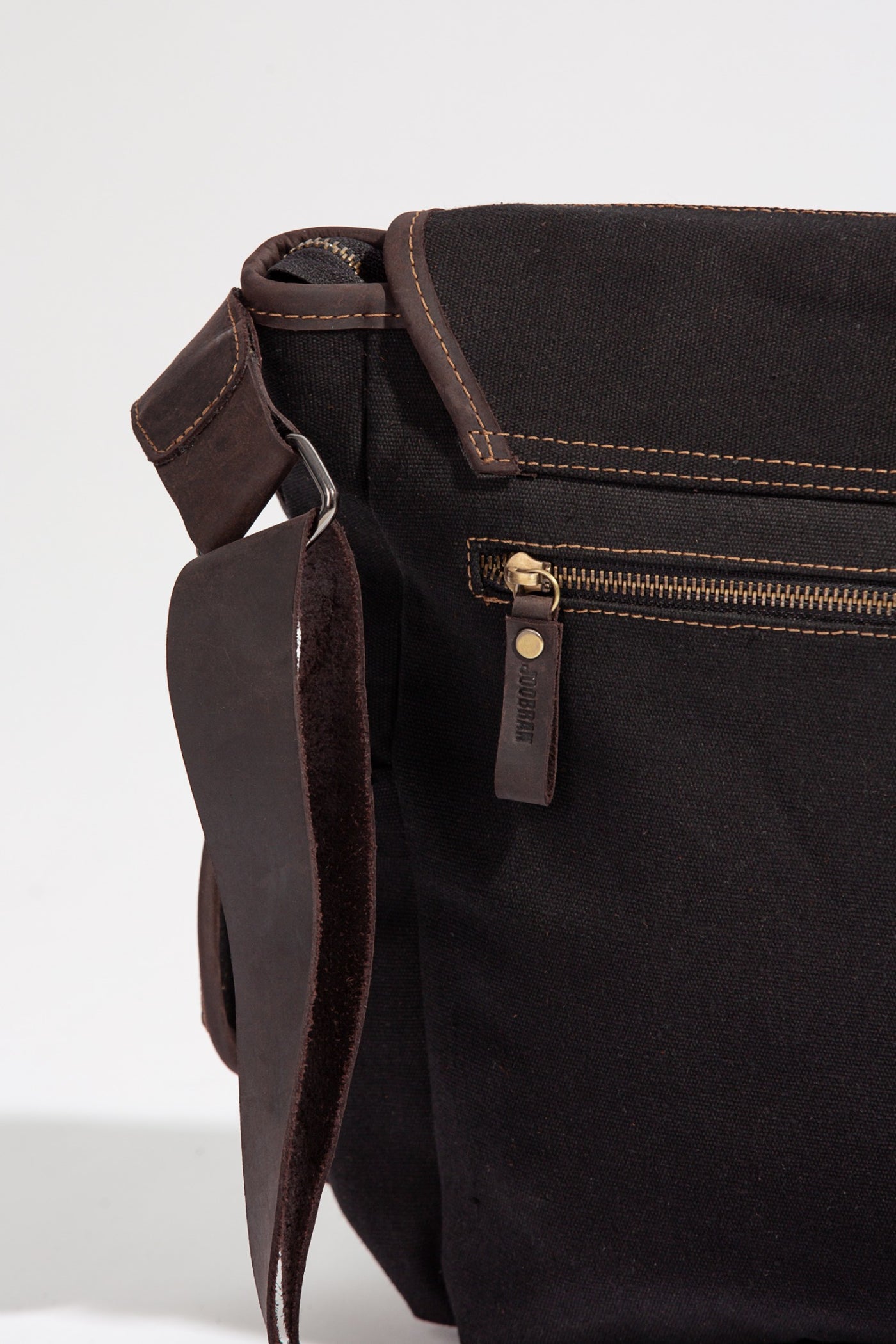 Marlow Messenger Bag ''100% Cotton canvas & Cow leather'' - Black