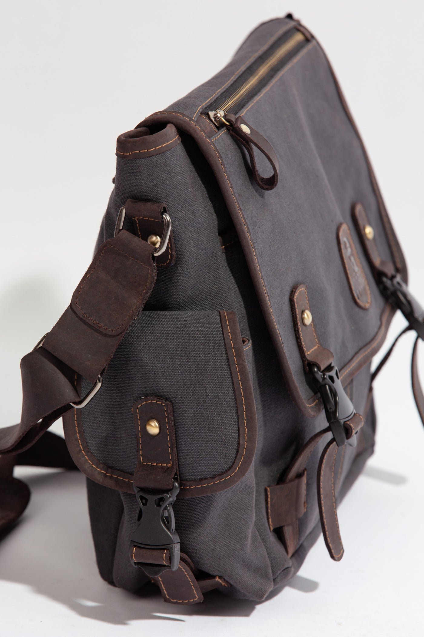 Marlow Messenger Bag ''100% Cotton canvas & Cow leather'' - Dark Grey