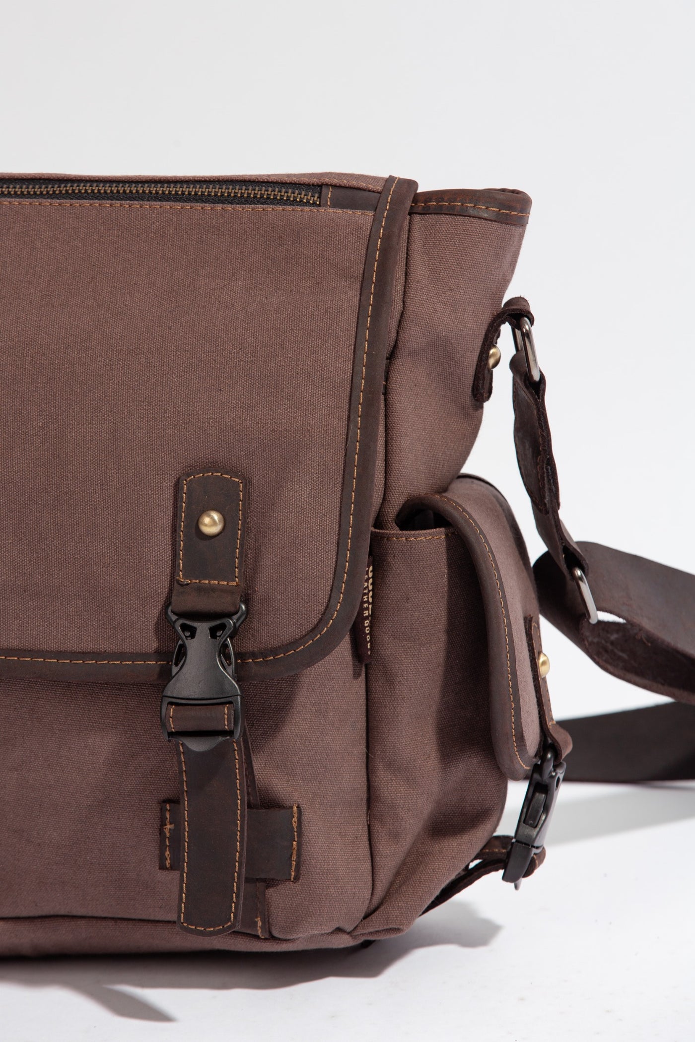 Marlow Messenger Bag ''100% Cotton canvas & Cow leather'' - Light Brown