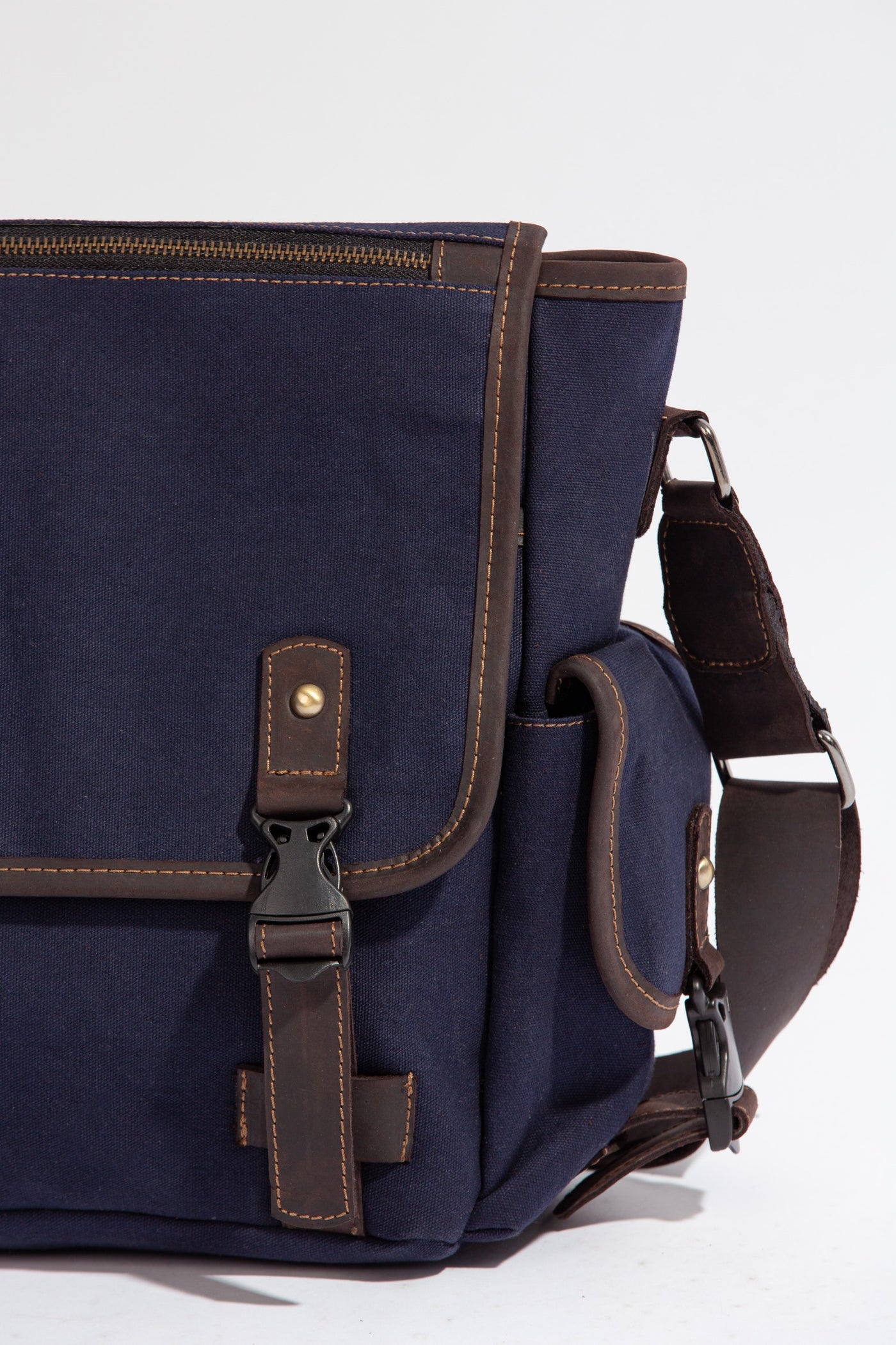 Marlow Messenger Bag ''100% Cotton canvas & Cow leather'' - Navy Blue