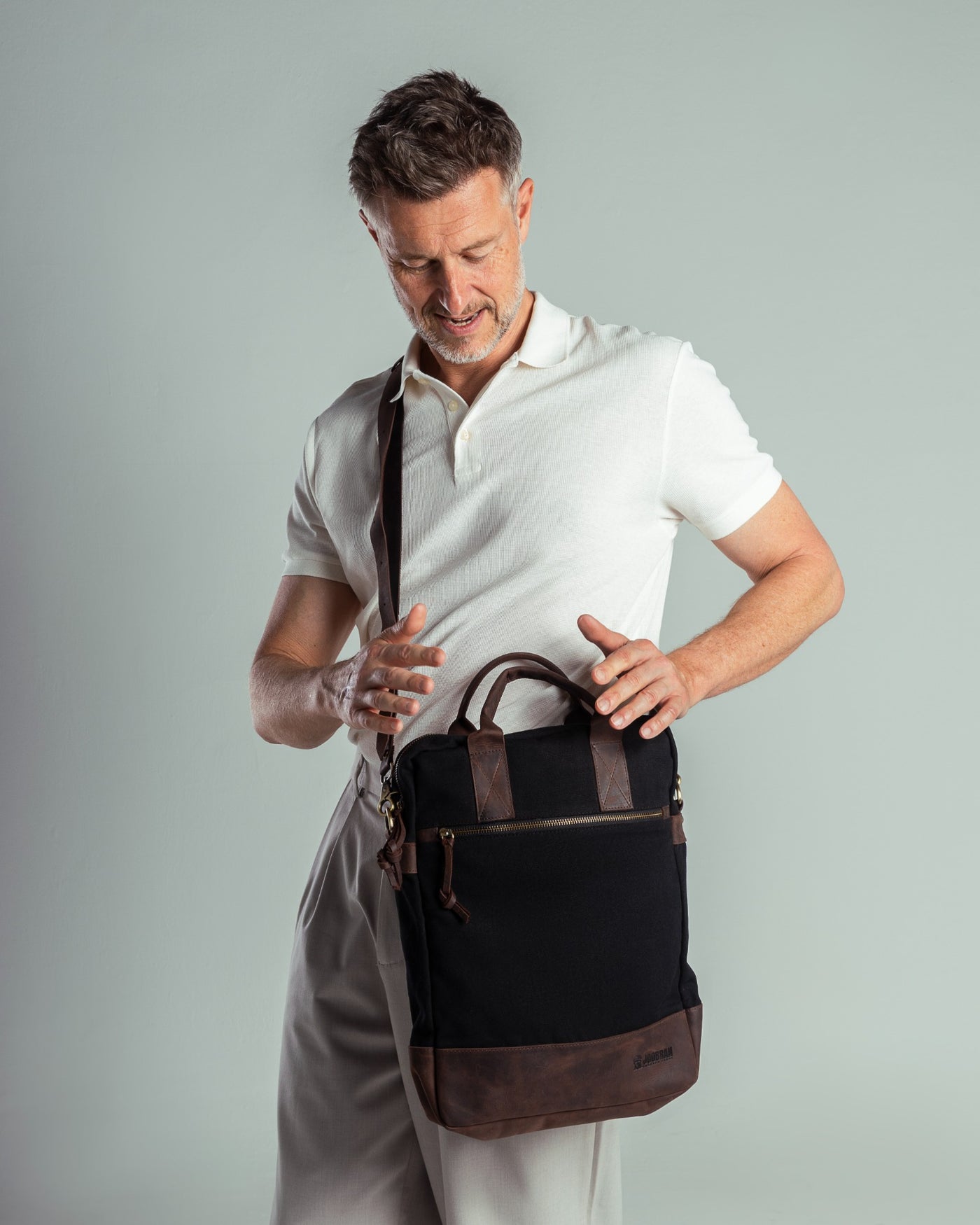 Ola Messenger Bag ''100% Cotton canvas & Cow leather''- Black