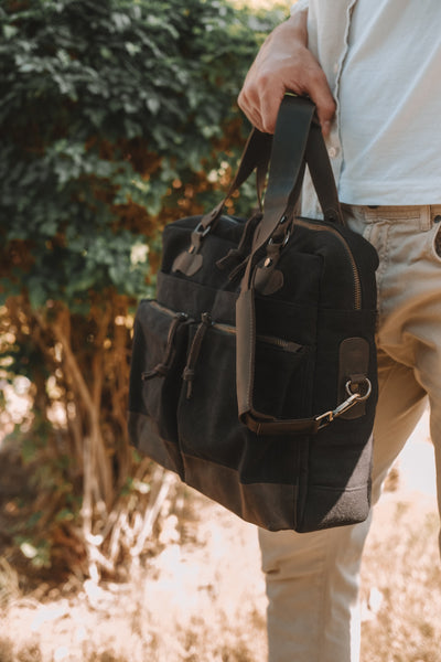 Charlie Messenger Bag - Black