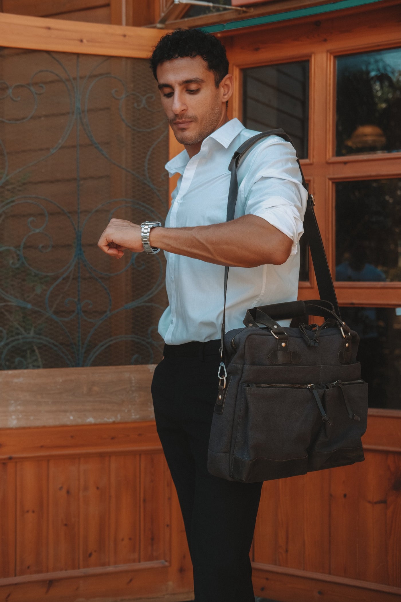 Charlie Messenger Bag - Dark Grey