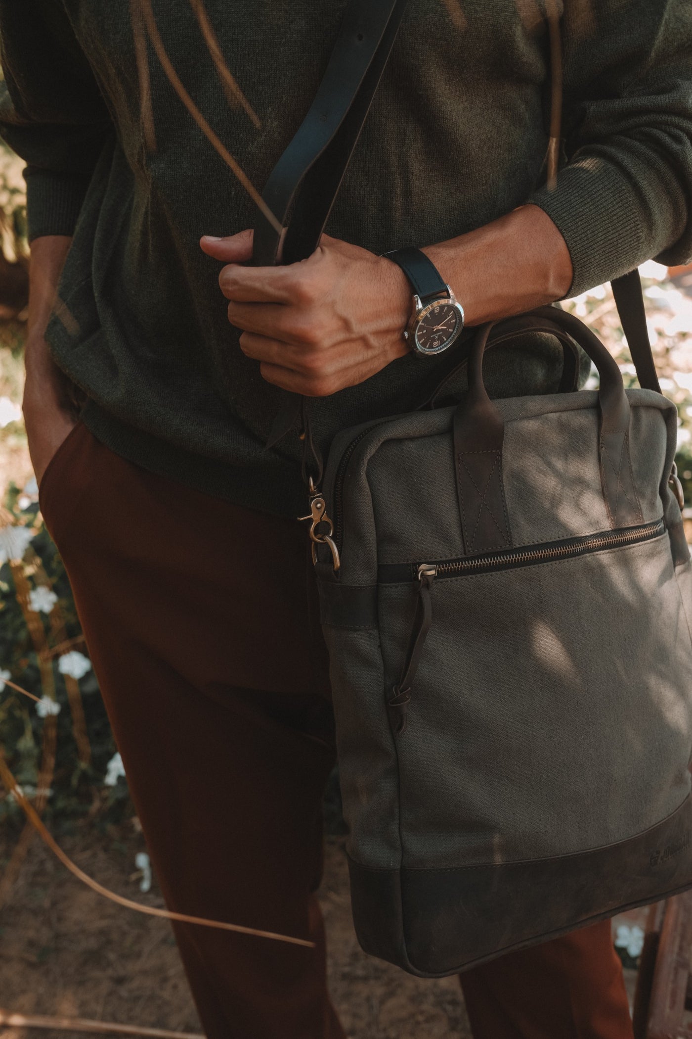 Ola Messenger Bag - Army